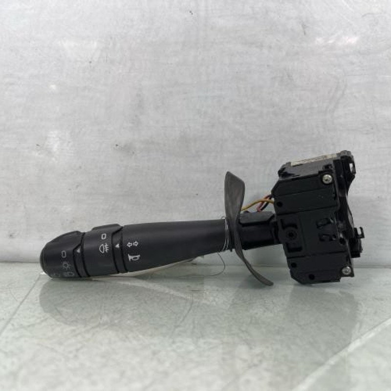 Commodo phare DACIA SANDERO 1 Photo n°1