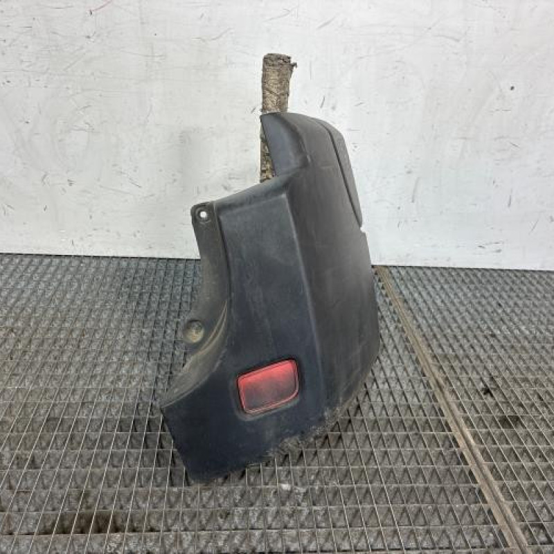 Crosse arriere droit RENAULT MASTER 3 Photo n°1