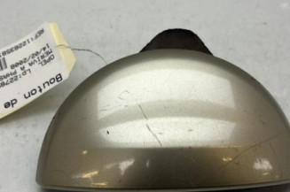 Bouton de coffre OPEL MERIVA A Photo n°1