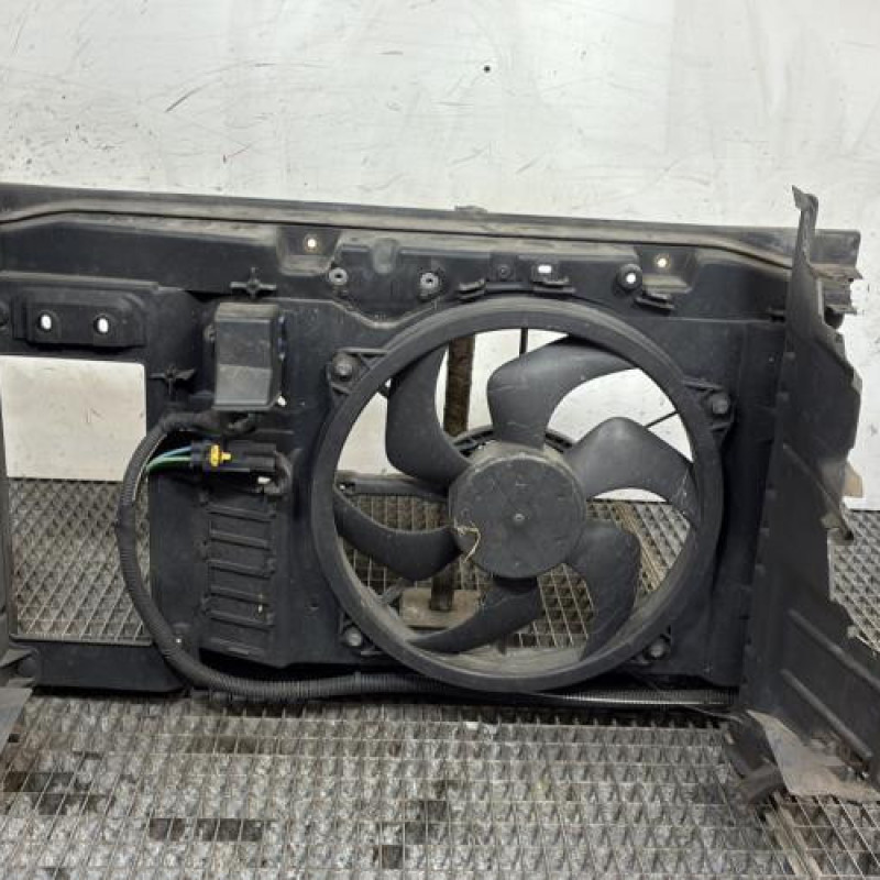 Face avant CITROEN BERLINGO 2 Photo n°1