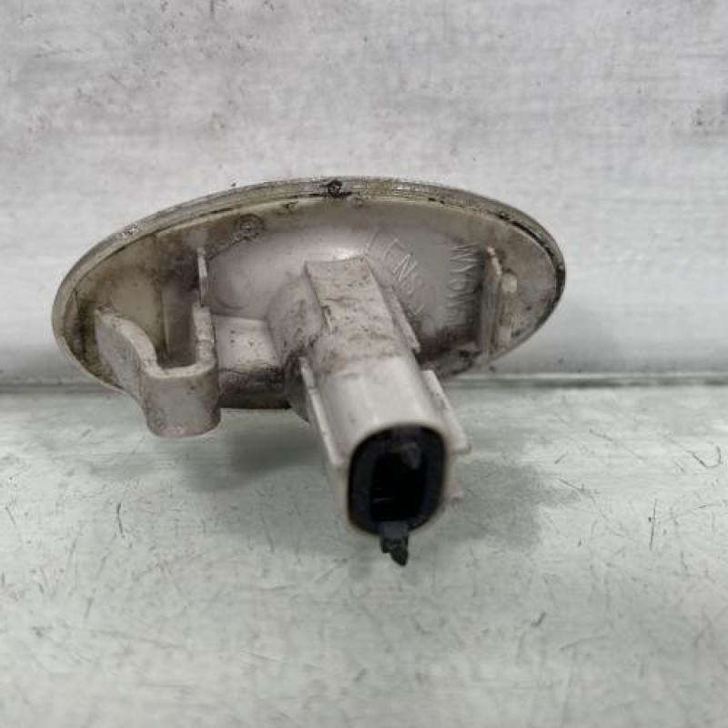 Repetiteur clignotant avant gauche (Feux) SUZUKI SWIFT 4 Photo n°2