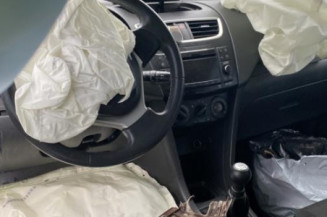 Repetiteur clignotant avant gauche (Feux) SUZUKI SWIFT 4