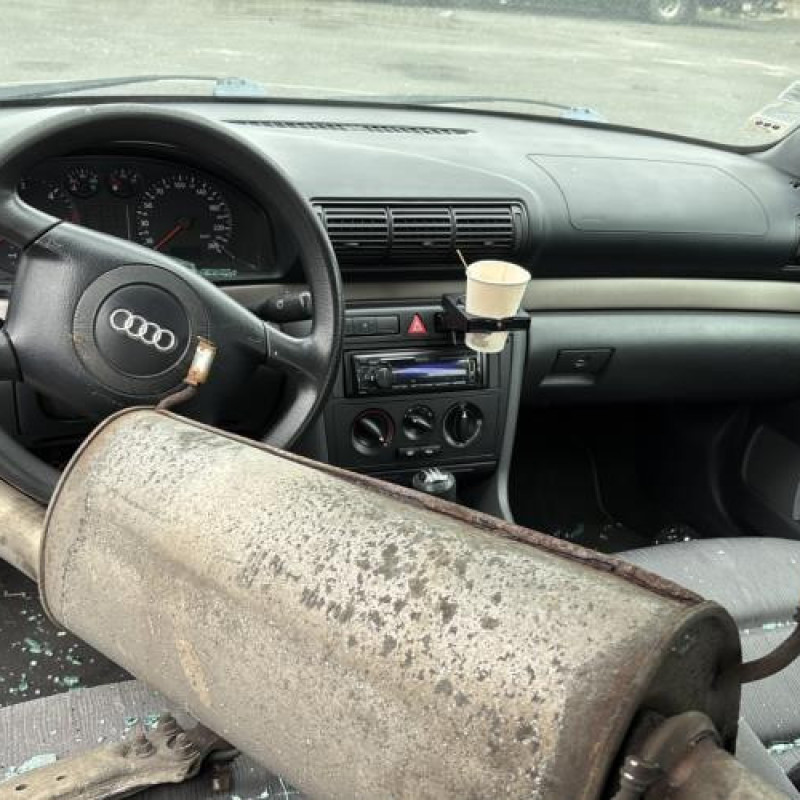 Leve vitre electrique avant gauche AUDI A4 1 Photo n°16