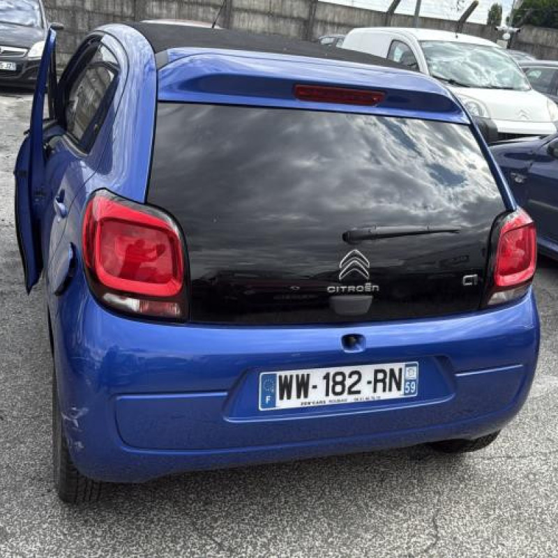 Lunette arriere CITROEN C1 2 Photo n°8
