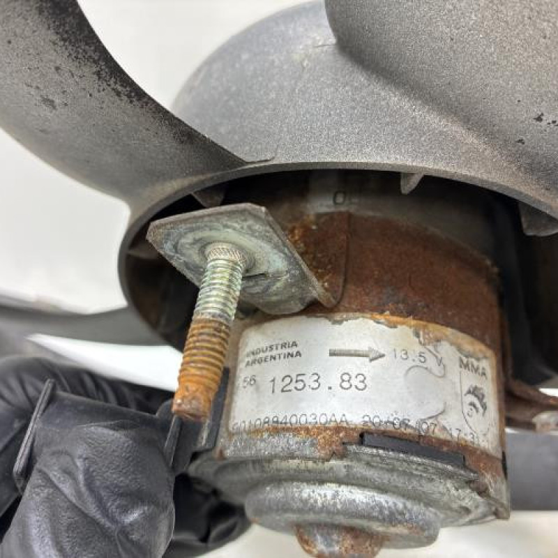 Moto ventilateur radiateur PEUGEOT 206 Photo n°3