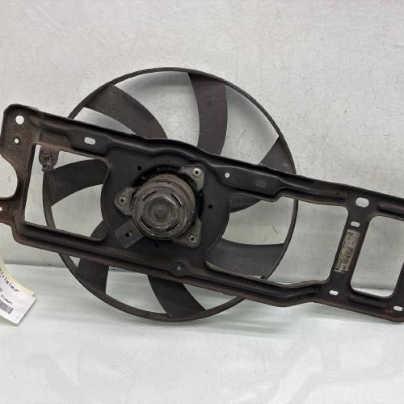 Moto ventilateur radiateur RENAULT CLIO 2 Photo n°3