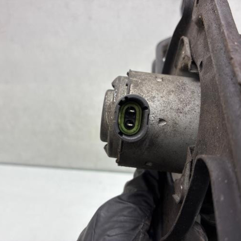 Moto ventilateur radiateur RENAULT CLIO 2 Photo n°4