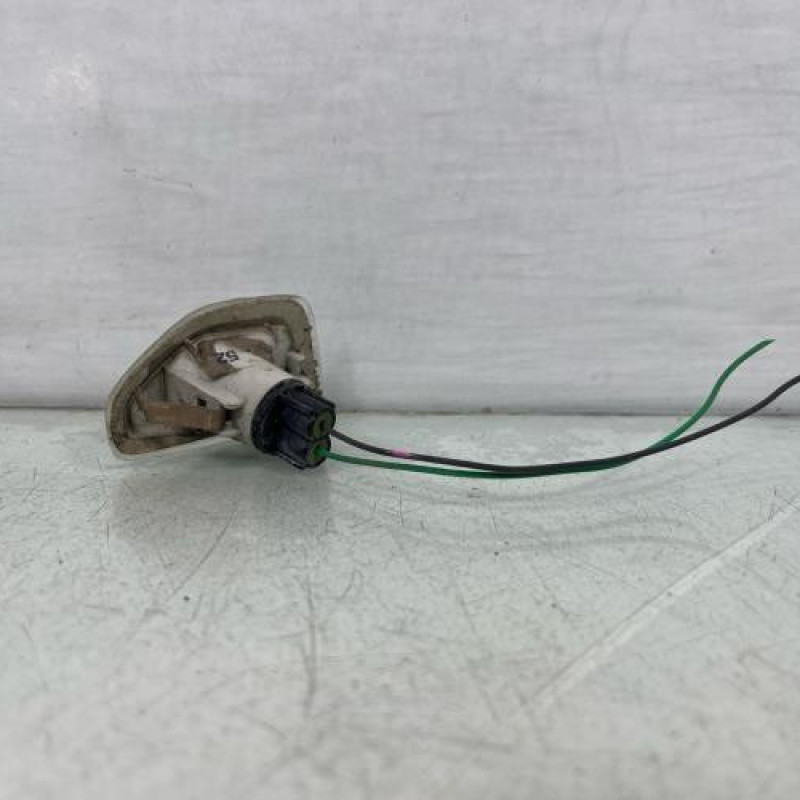 Repetiteur clignotant avant gauche (Feux) DACIA SANDERO 2 Photo n°2