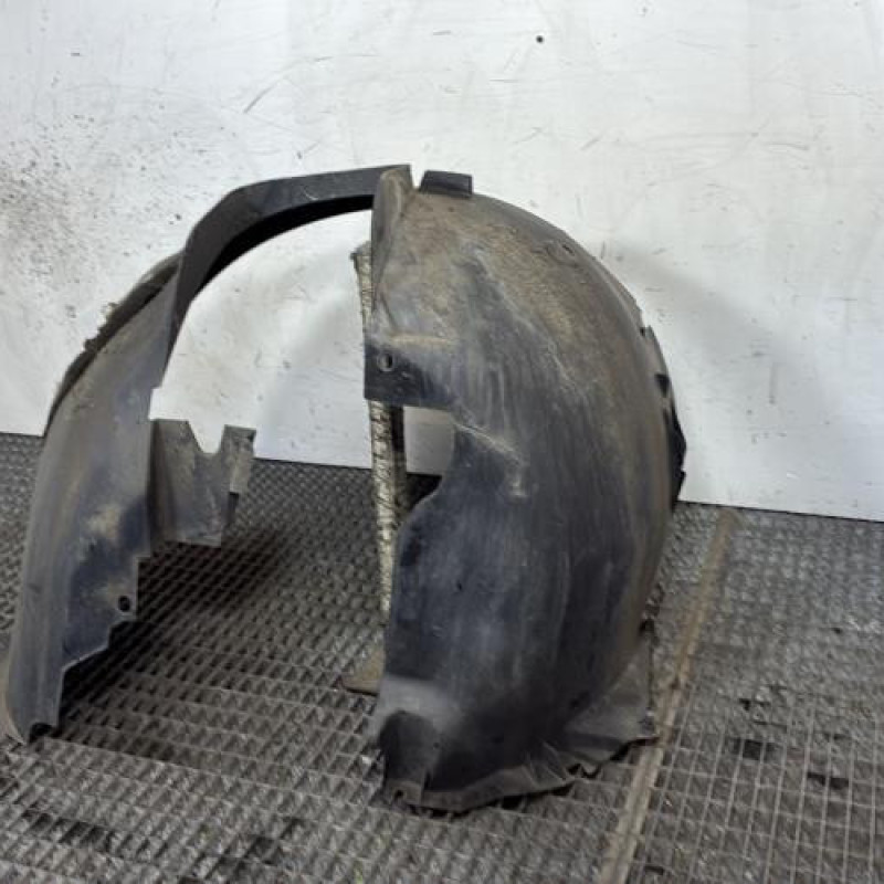 Pare boue avant gauche PEUGEOT 207 Photo n°4