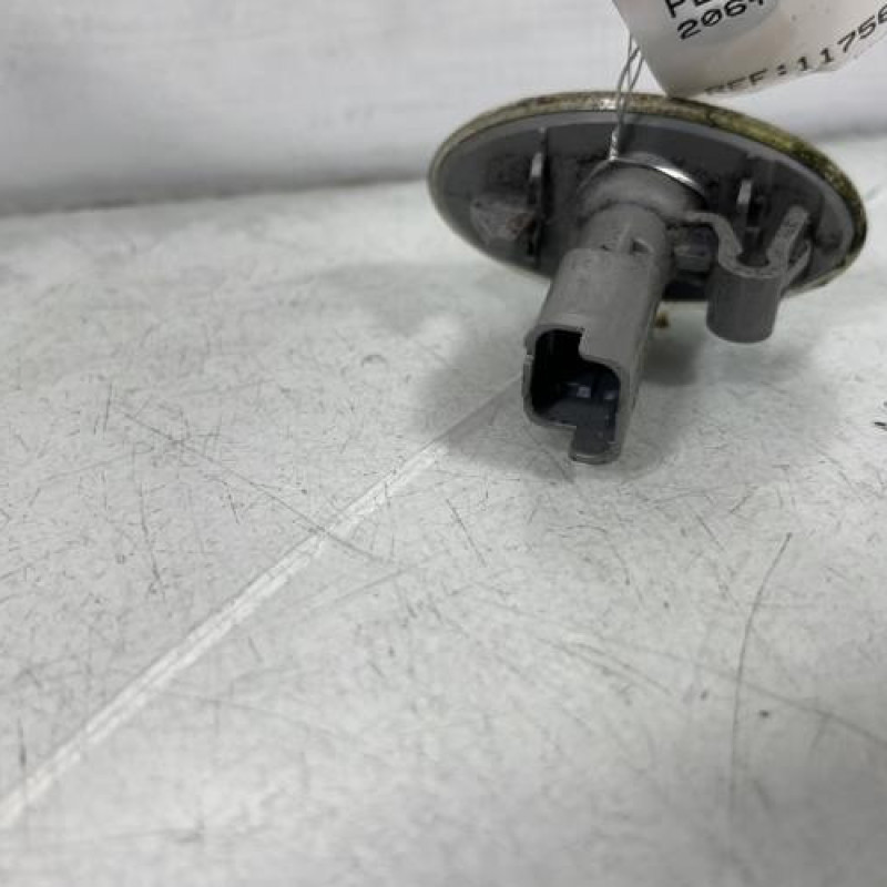 Repetiteur clignotant avant droit  (Feux) PEUGEOT 206+ Photo n°2