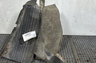 Pare boue arriere droit PEUGEOT 206+ Photo n°1