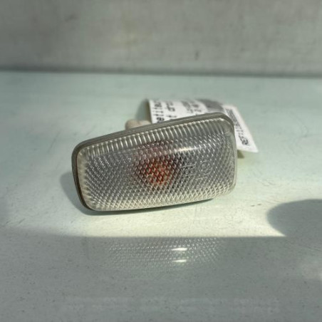 Repetiteur clignotant avant droit  (Feux) PEUGEOT 306 Photo n°1