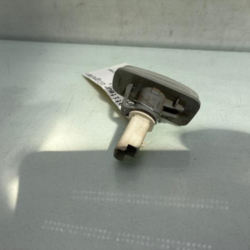Repetiteur clignotant avant droit  (Feux) PEUGEOT 306 Photo n°2