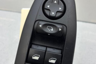 Interrupteur de leve vitre avant gauche PEUGEOT 208 1