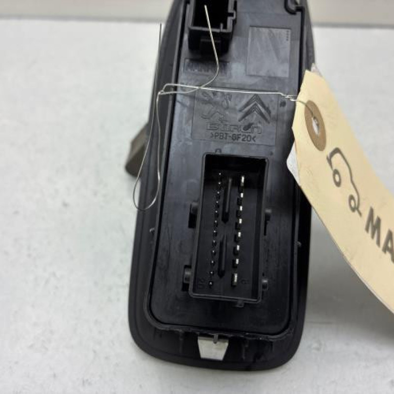 Interrupteur de leve vitre avant gauche PEUGEOT 208 1 Photo n°5