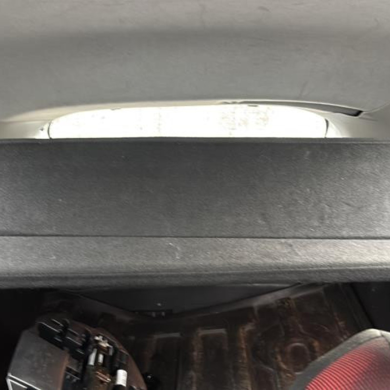 Pare boue avant gauche RENAULT CLIO 4 Photo n°20