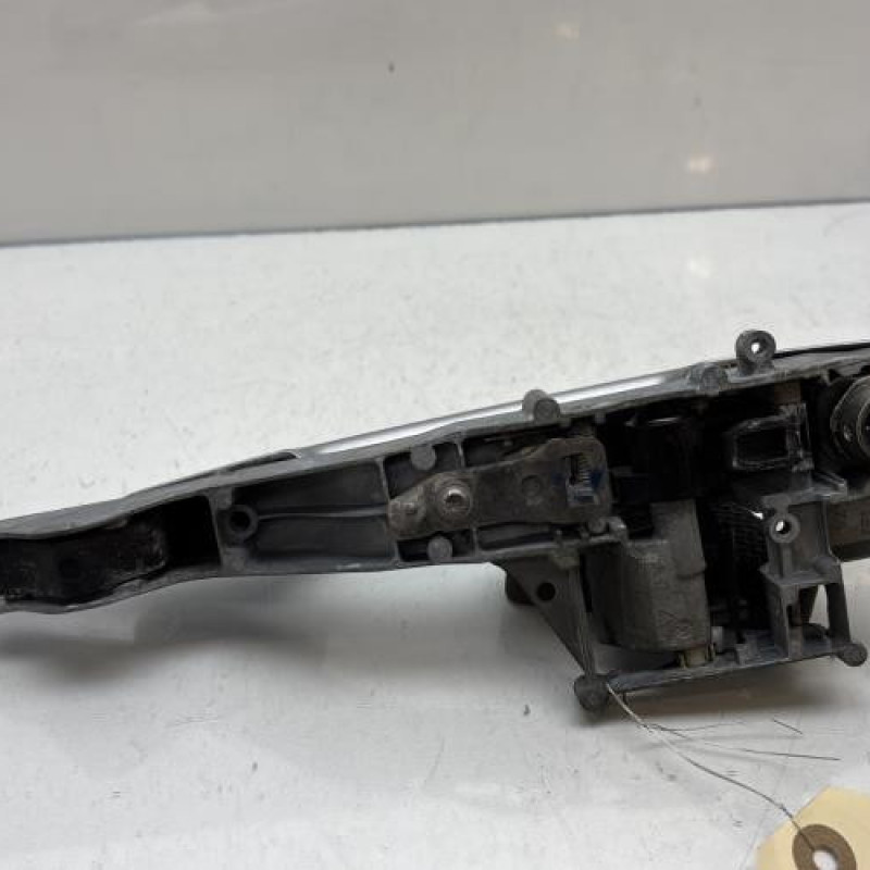 Poignee porte avant gauche PEUGEOT 207 Photo n°3