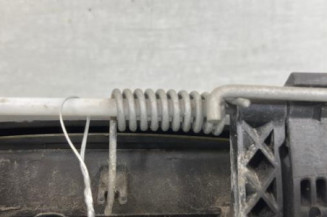 Poignee porte avant gauche DACIA SANDERO 1