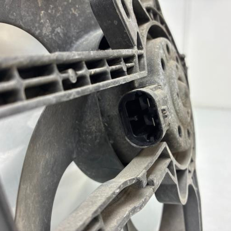 Moto ventilateur radiateur CITROEN C3 1 Photo n°4