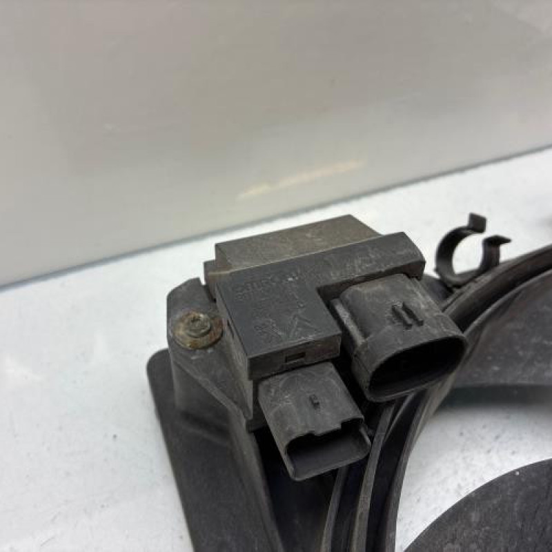 Moto ventilateur radiateur CITROEN C3 1 Photo n°5