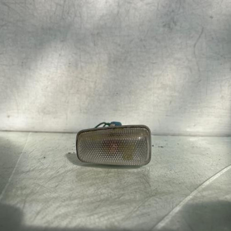 Repetiteur clignotant avant droit  (Feux) CITROEN SAXO Photo n°1