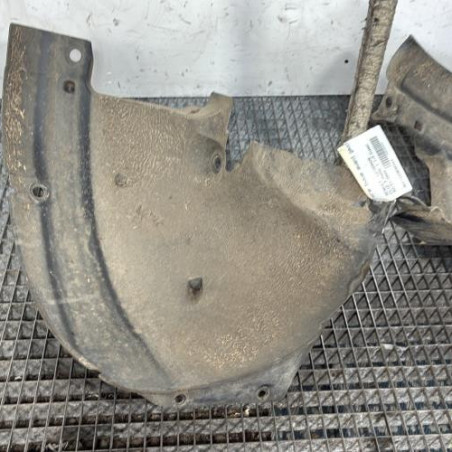 Pare boue avant gauche RENAULT CLIO 3