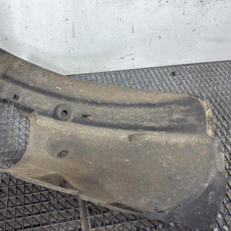 Pare boue avant gauche RENAULT CLIO 3 Photo n°3