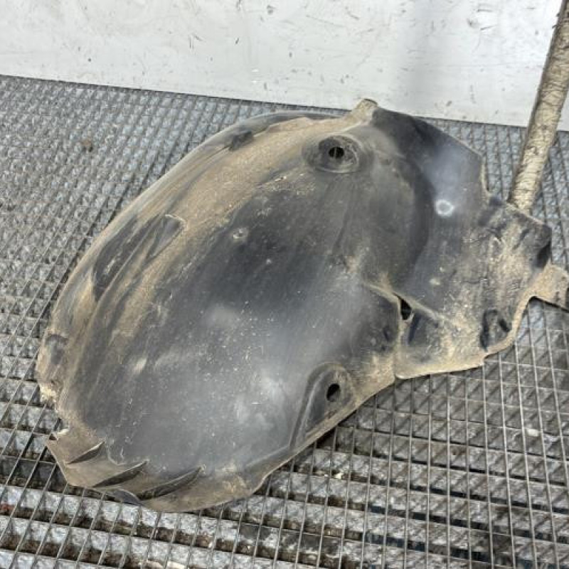 Pare boue avant gauche RENAULT CLIO 3 Photo n°4