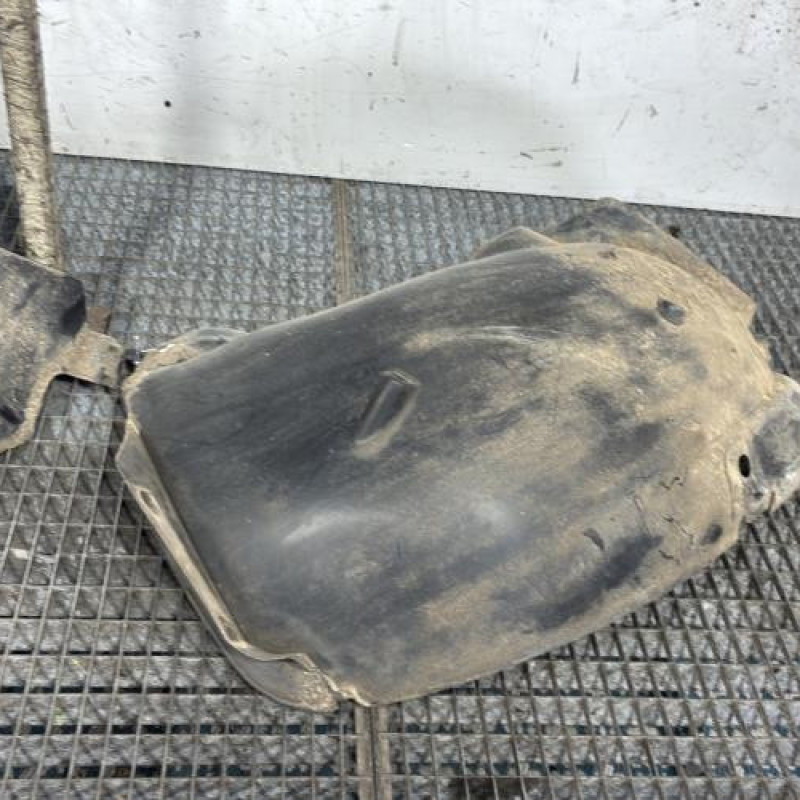 Pare boue avant gauche RENAULT CLIO 3 Photo n°5