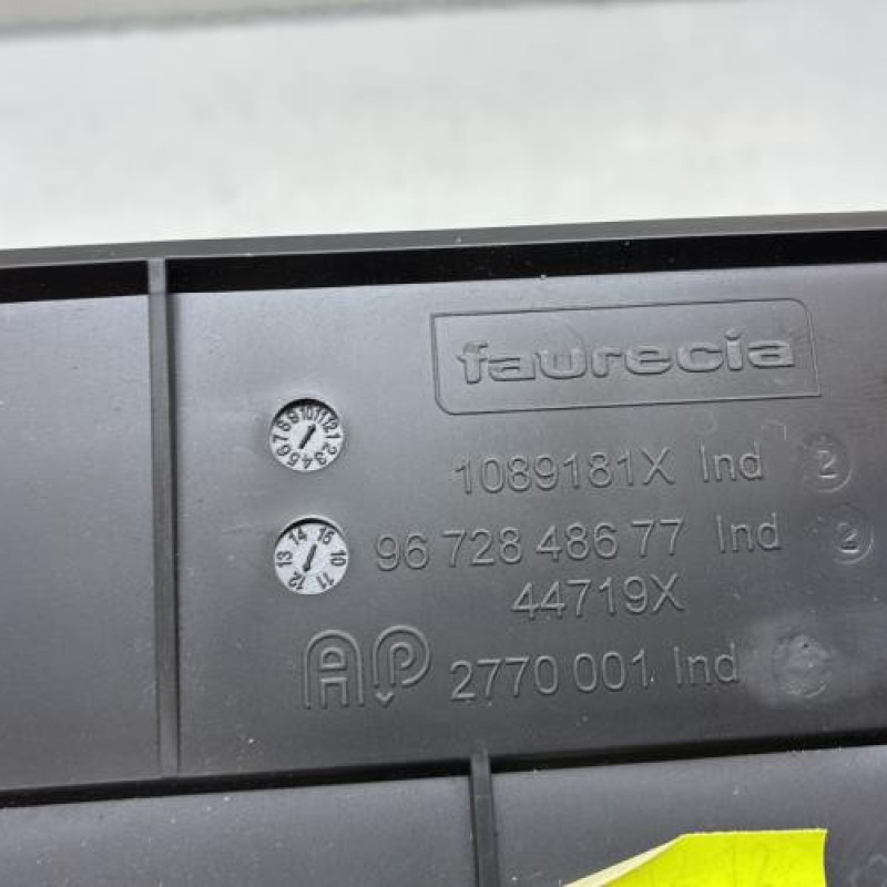 Aerateur tableau de bord PEUGEOT 208 1 Photo n°3