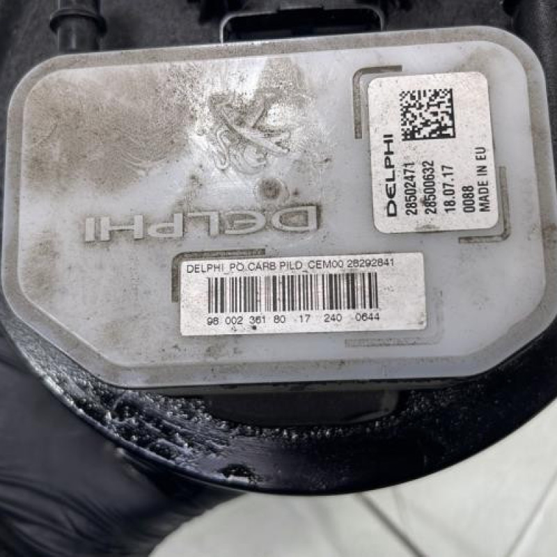 Pompe à carburant CITROEN C4 PICASSO 2 Photo n°4