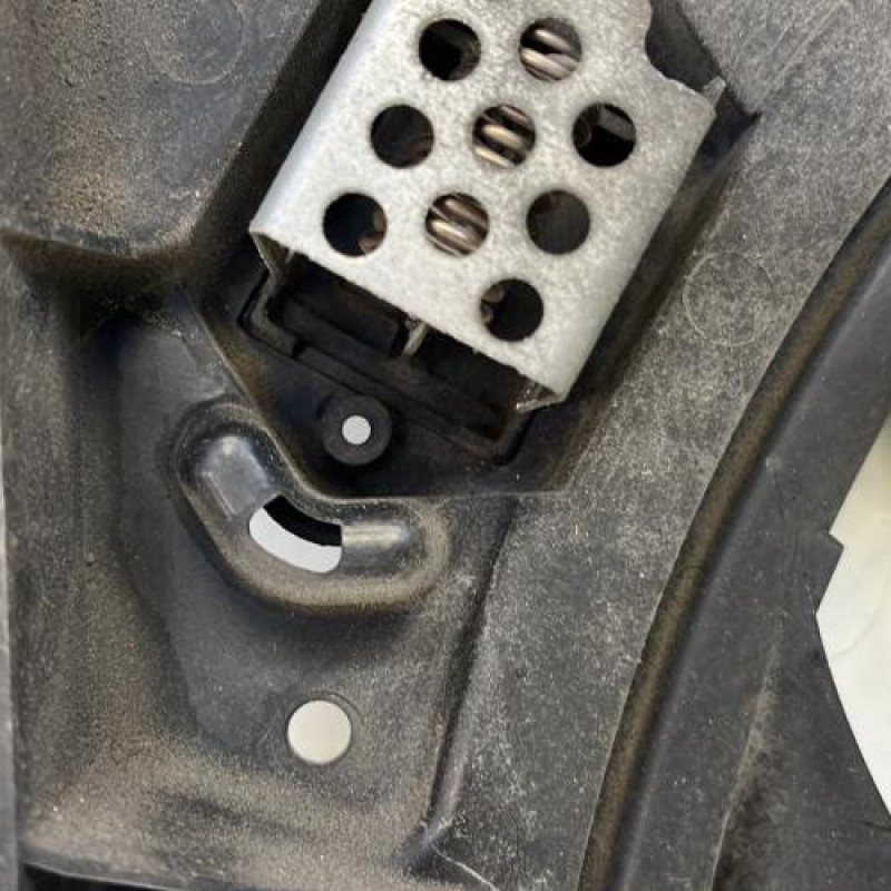 Moto ventilateur radiateur DACIA SANDERO 1 Photo n°4