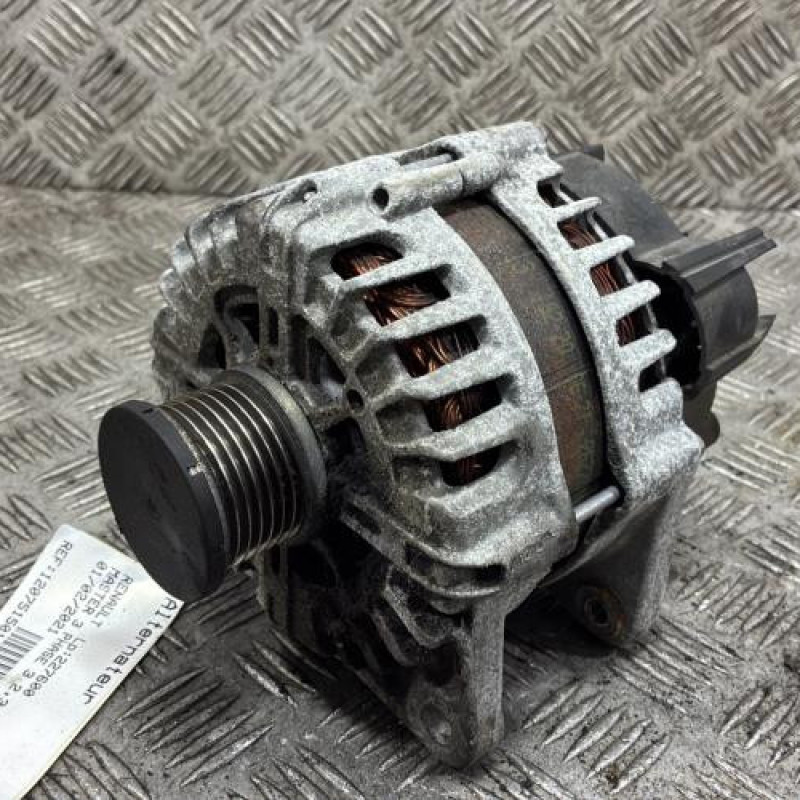 Alternateur RENAULT MASTER 3 Photo n°1