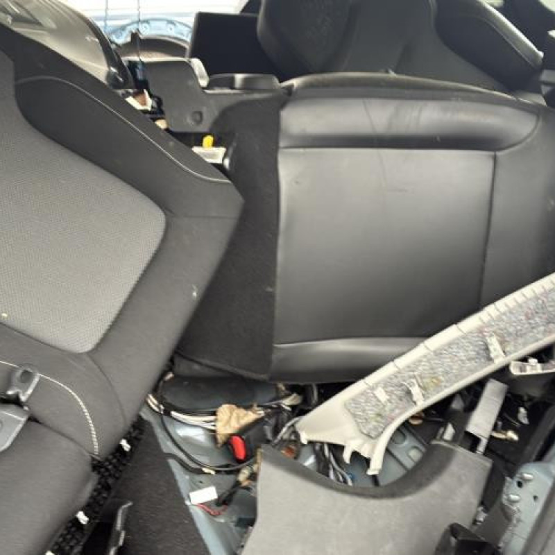 Antenne RENAULT MEGANE 4 Photo n°12