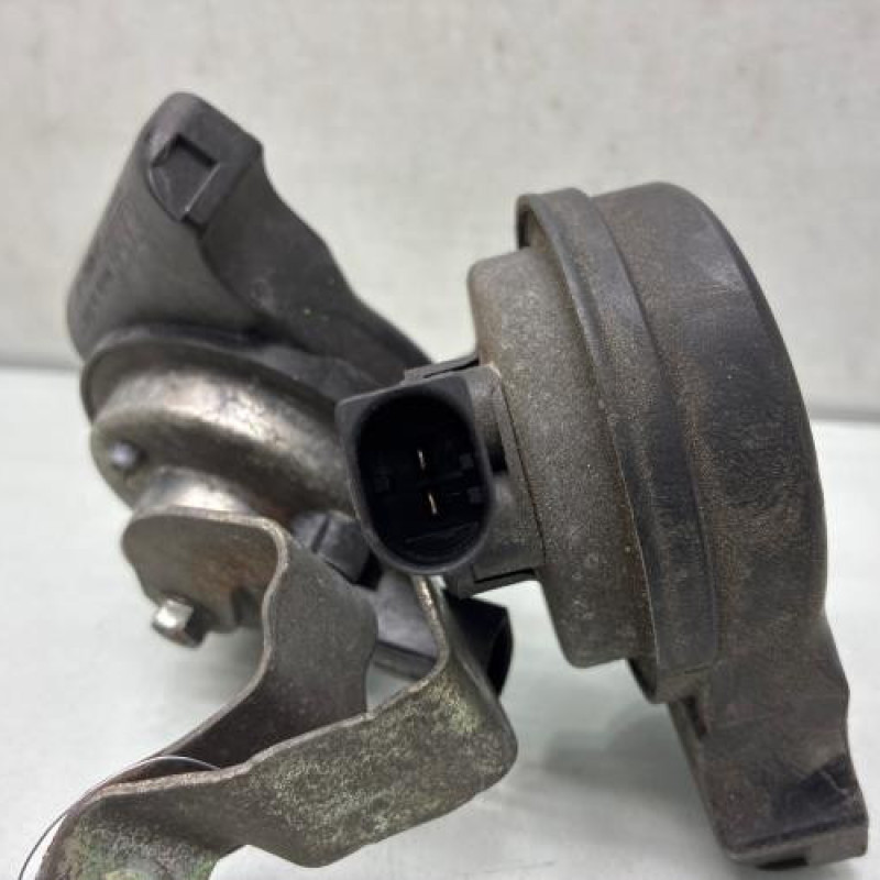 Avertisseur/Klaxon MERCEDES CLASSE E 212 Photo n°3