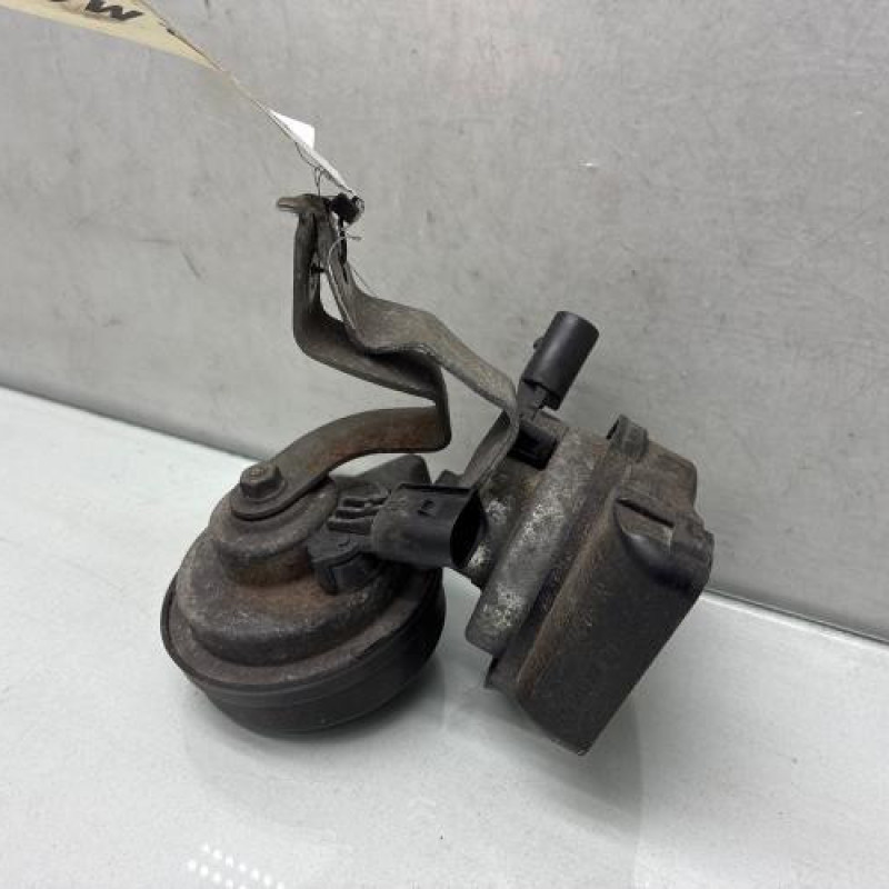 Avertisseur/Klaxon MERCEDES CLASSE E 212 Photo n°4