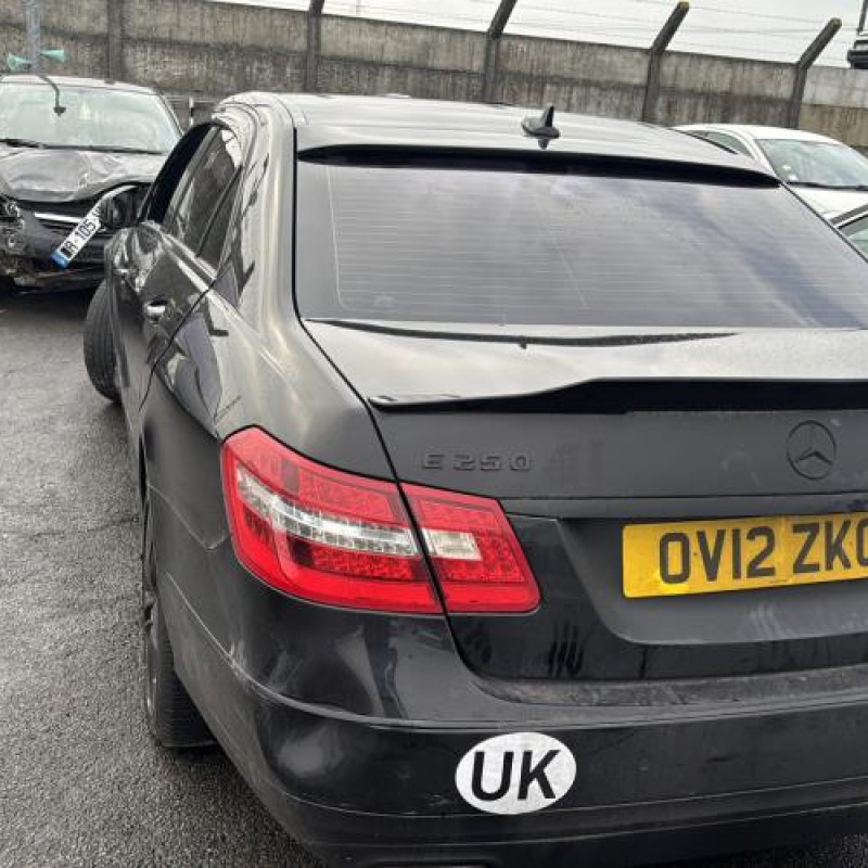 Avertisseur/Klaxon MERCEDES CLASSE E 212 Photo n°9