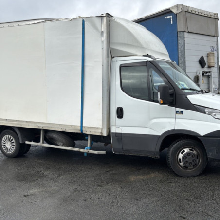 IVECO DAILY 6 PHASE 1 35-C16 2.3D - 16V TURBO