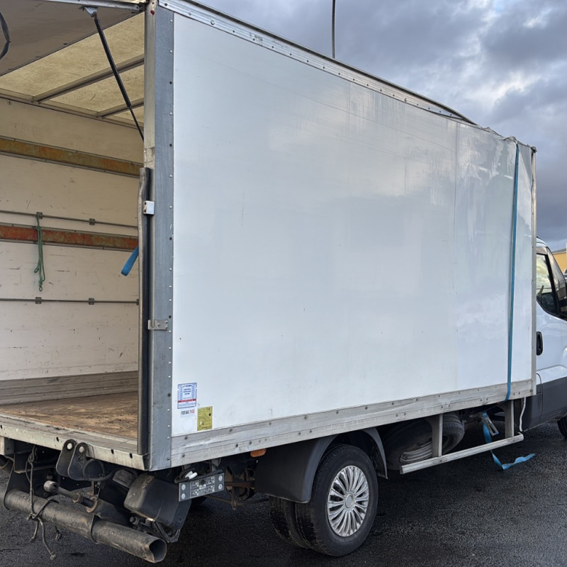 IVECO DAILY 6 PHASE 1 35-C16 2.3D - 16V TURBO Photo n°15