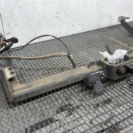 Attelage (boule de remorquage) OPEL VIVARO 1