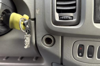 Attelage (boule de remorquage) OPEL VIVARO 1