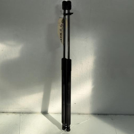 Verin de coffre MERCEDES CLASSE C 204 Photo n°1