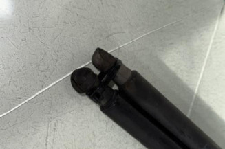 Verin de coffre MERCEDES CLASSE C 204