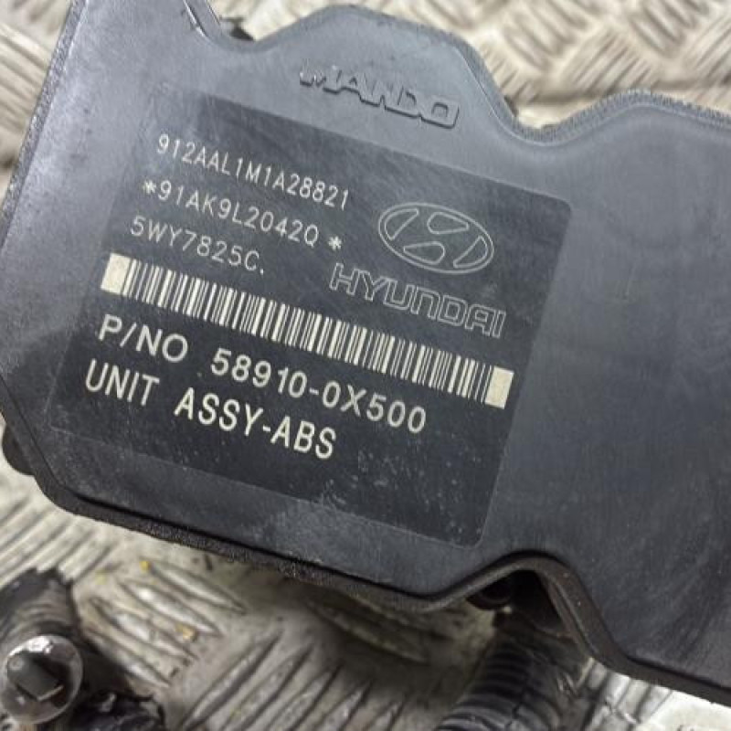Bloc ABS (freins anti-blocage) HYUNDAI I 10 1 Photo n°2