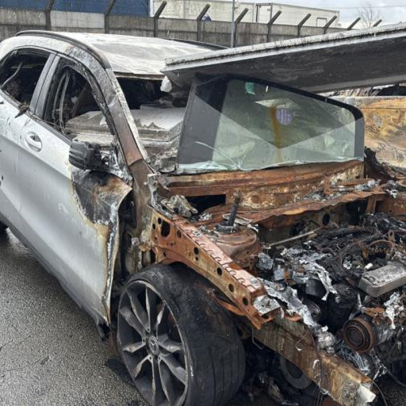 Verin de coffre MERCEDES CLASSE GLA 156 Photo n°7