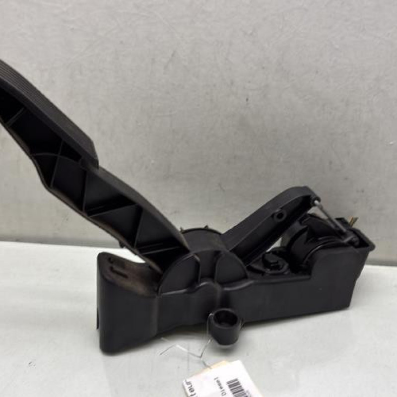 Pedale d'accelerateur MERCEDES CLASSE B 245 Photo n°2