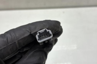 Attache ceinture arriere gauche RENAULT SCENIC 4