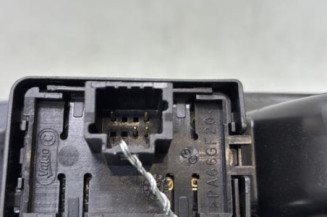 Interrupteur de leve vitre arriere droit RENAULT MEGANE 4