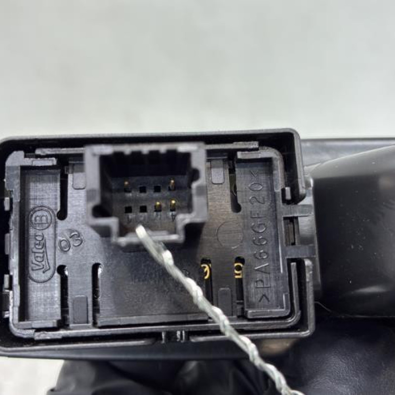 Interrupteur de leve vitre arriere gauche RENAULT MEGANE 4 Photo n°4