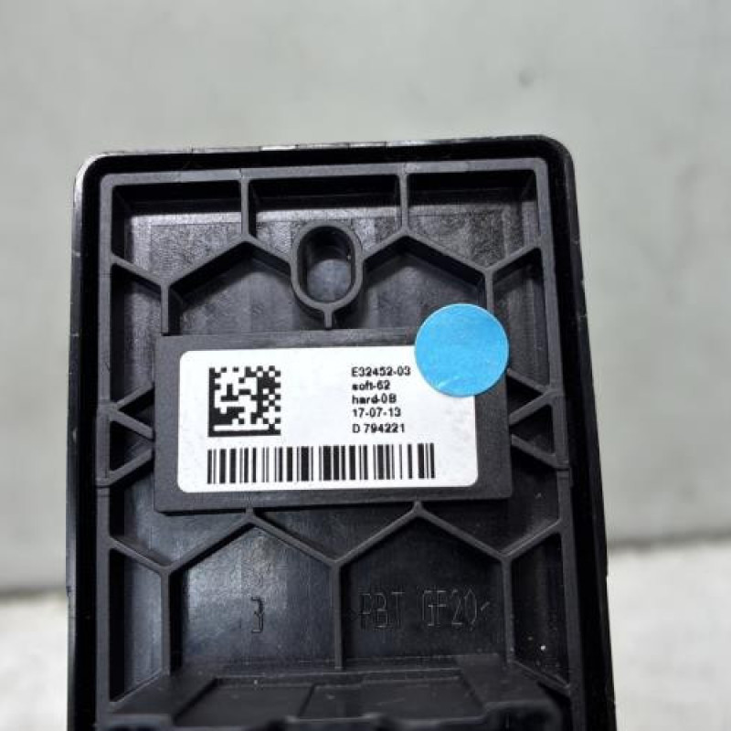 Interrupteur de leve vitre avant gauche RENAULT MEGANE 4 Photo n°5